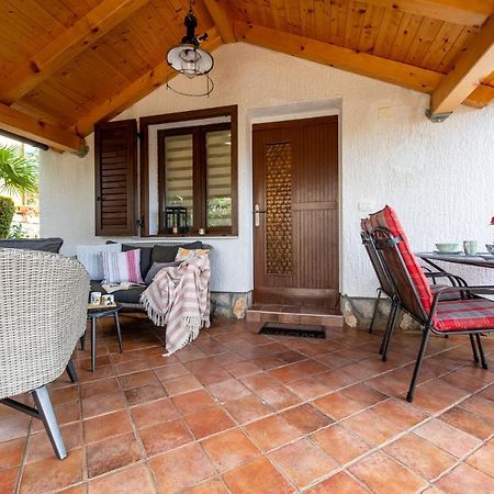 Apartman "Ela" Njivice Εξωτερικό φωτογραφία