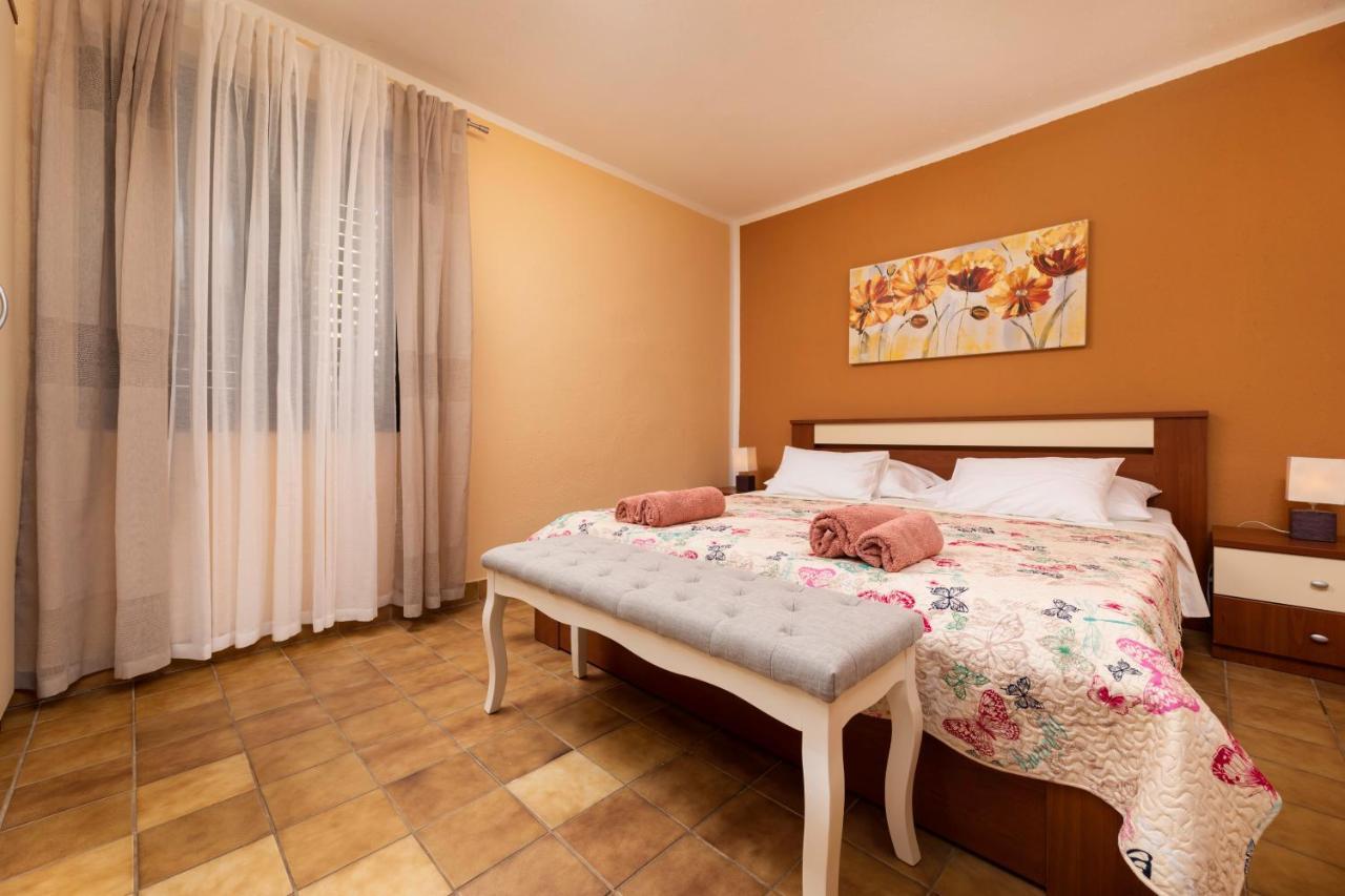 Apartman "Ela" Njivice Εξωτερικό φωτογραφία