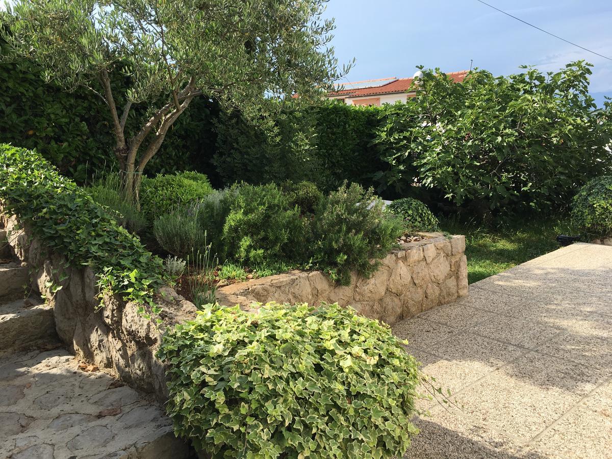 Apartman "Ela" Njivice Εξωτερικό φωτογραφία